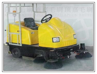 電瓶式毛刷掃地機(jī)